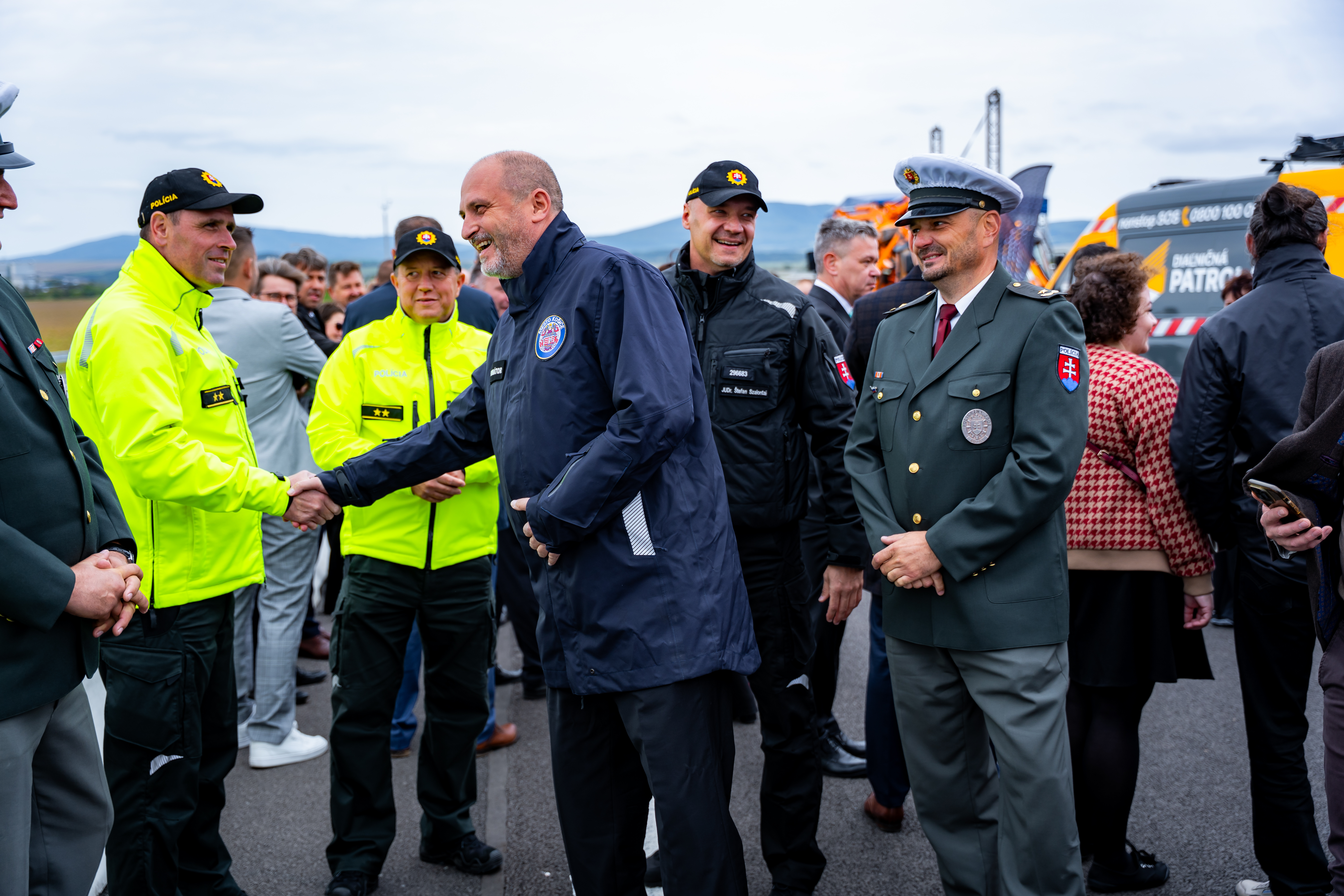 Slavnostne otvorenia useku rychlostnej cesty R2 Kosice, Saca  Kosicke Olsany II. usek 